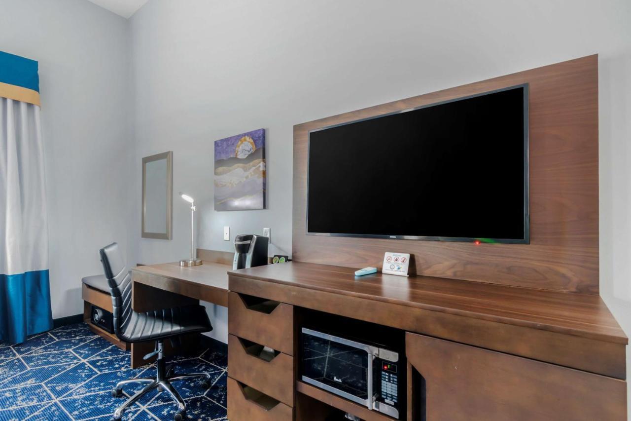 Best Western Plus St. Louis Airport Hotel Woodson Terrace Exterior foto
